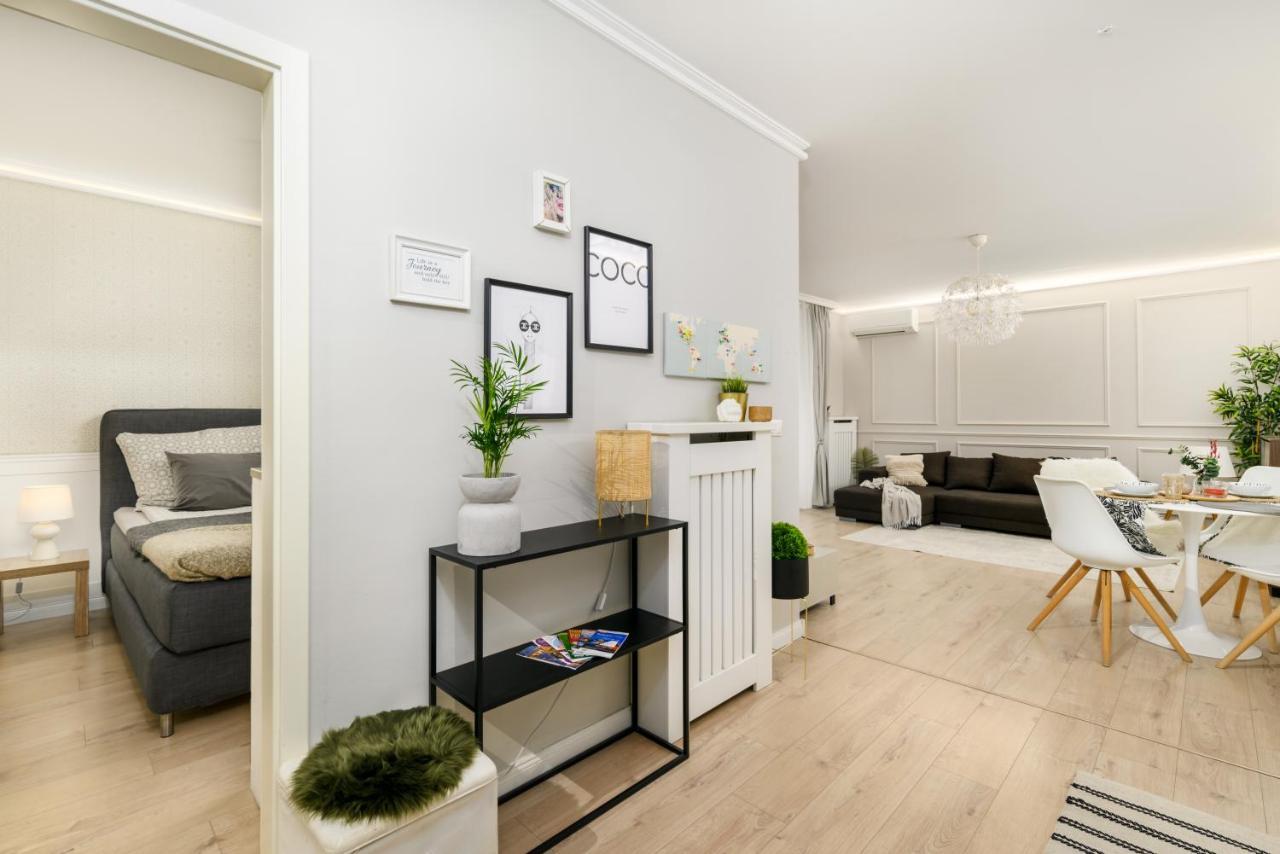 Appartamento Best Downtown Apartman Budapest Esterno foto