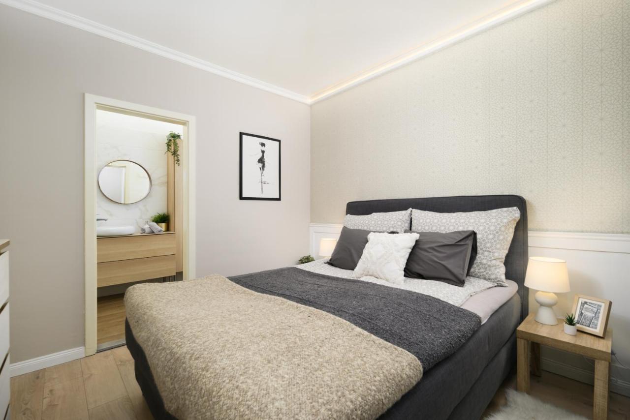 Appartamento Best Downtown Apartman Budapest Esterno foto